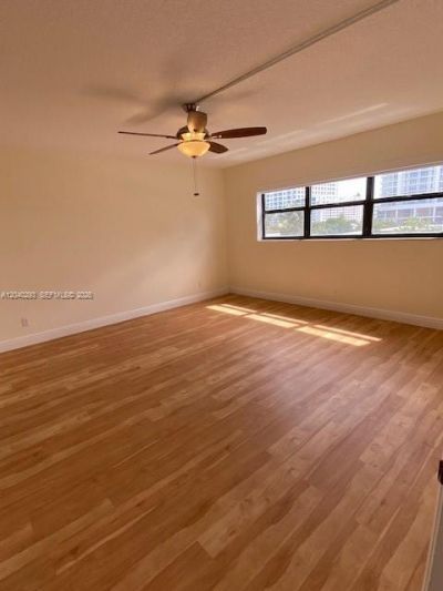 520 Orton Ave, Unit 503, Fort Lauderdale, FL 33304 Photo