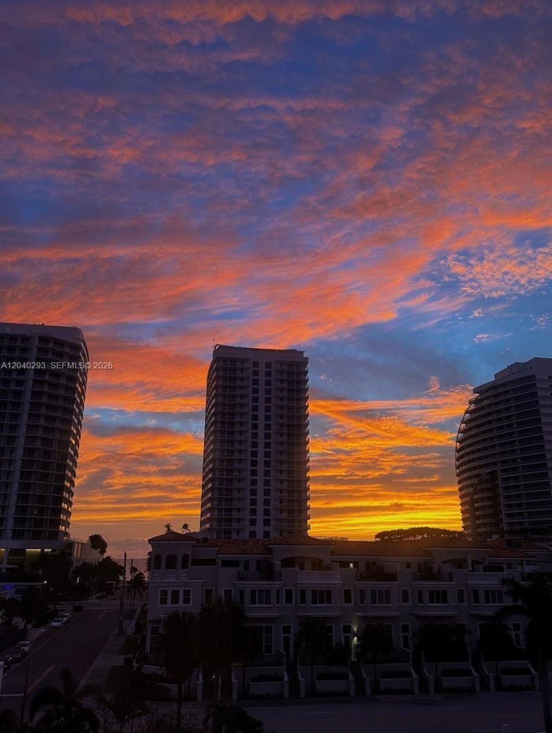 520 Orton Ave, Unit 503, Fort Lauderdale, FL 33304 Photo