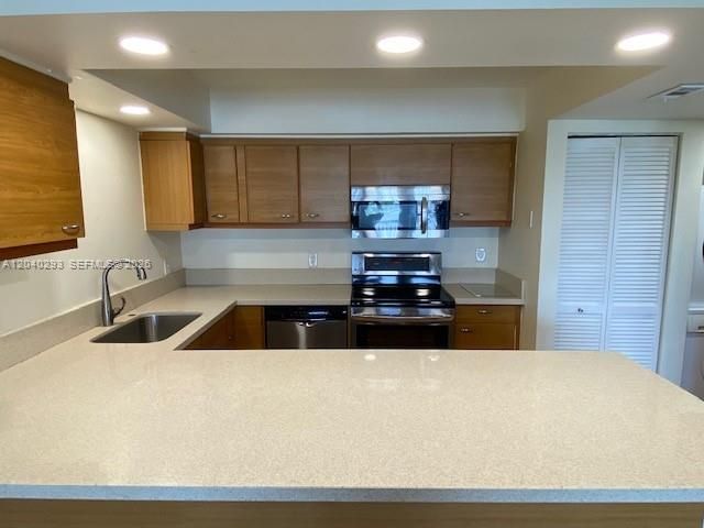 520 Orton Ave, Unit 503, Fort Lauderdale, FL 33304 Photo