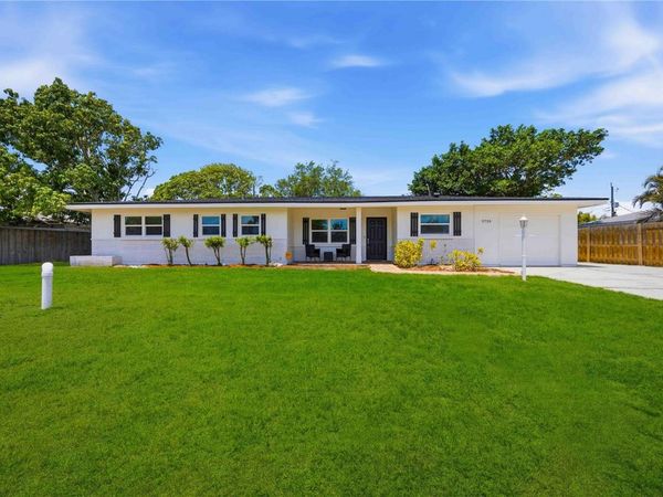 5726 WANETA PLACE , SARASOTA, FL 34231