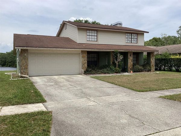 4942 PENNSBURY DRIVE , TAMPA, FL 33624