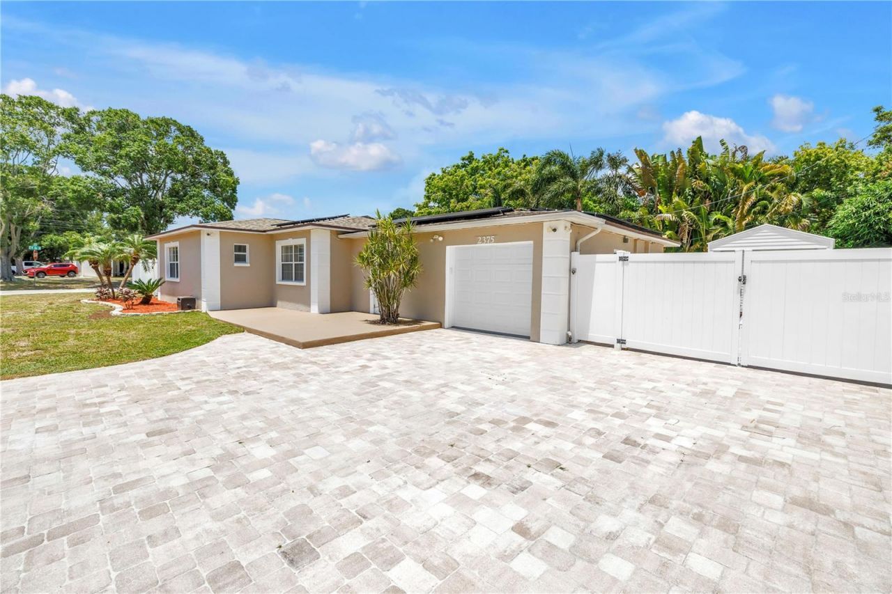 2375 37th Street N, Saint Petersburg, FL 33713 Photo