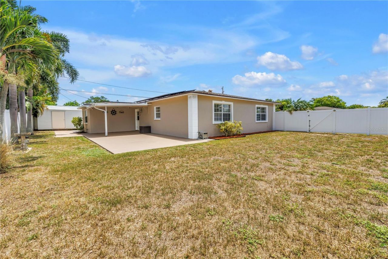2375 37th Street N, Saint Petersburg, FL 33713 Photo