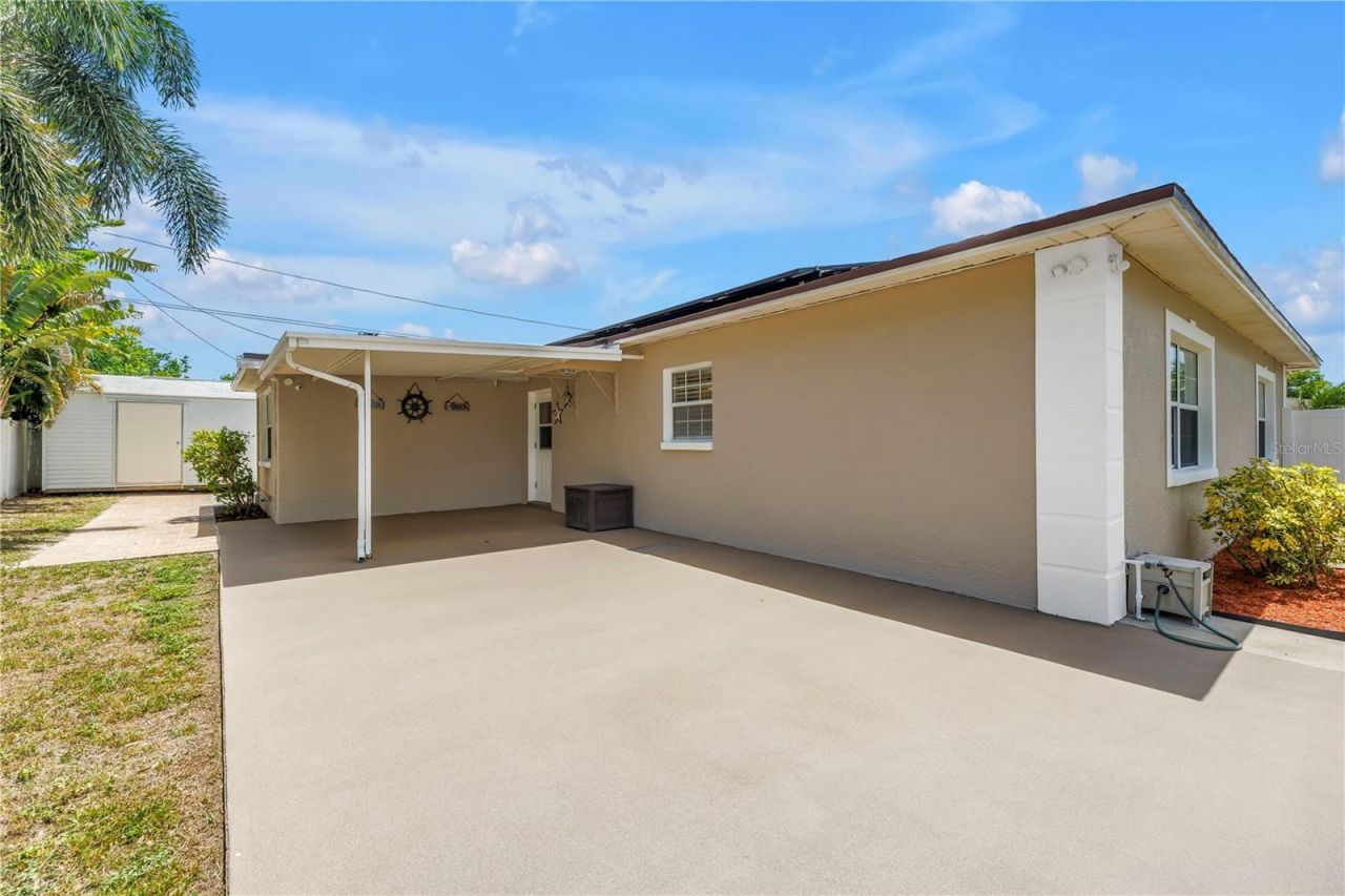 2375 37th Street N, Saint Petersburg, FL 33713 Photo
