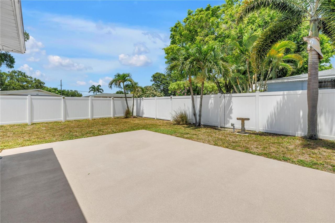 2375 37th Street N, Saint Petersburg, FL 33713 Photo