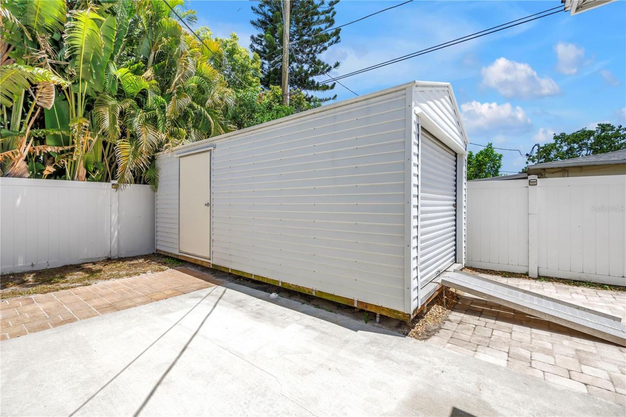 2375 37th Street N, Saint Petersburg, FL 33713 Photo