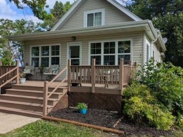 48760 10th Avenue, Kenyon, MN 55946