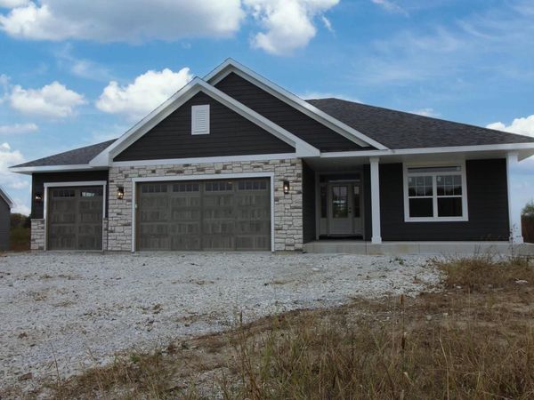 7353 Farm Meadow ROAD, Franksville, WI 53126