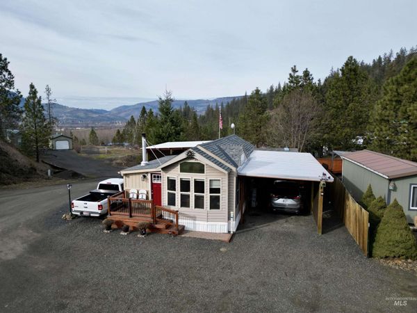 101 Nezperce St., Kamiah, ID 83536