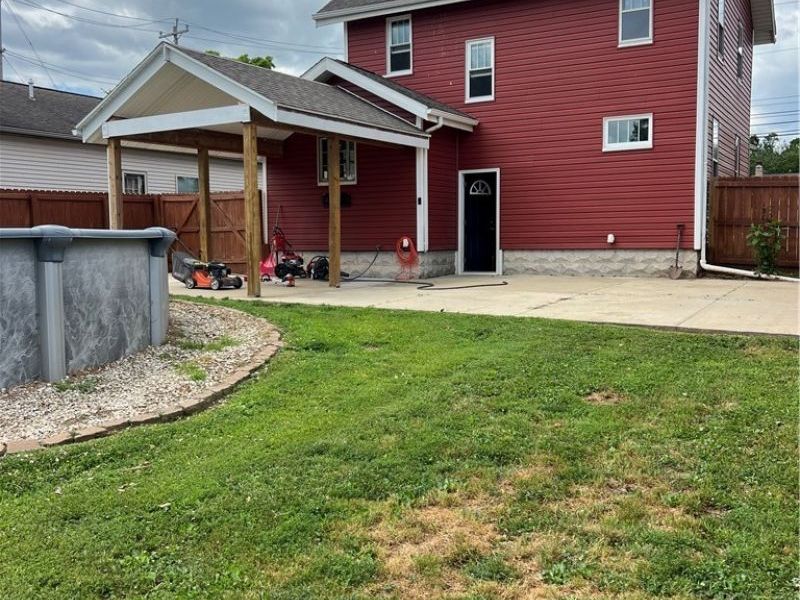 437 SW Bodmer Avenue, Strasburg, OH 44663 Photo 2