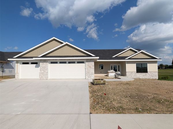 524 Park View Court, Mt Vernon, IA 52314