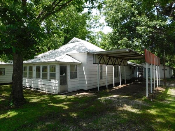 702 W Larch Street, Cherokee, KS 66724