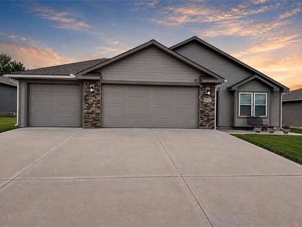 1812 N Crane Lane, Independence, MO 64058