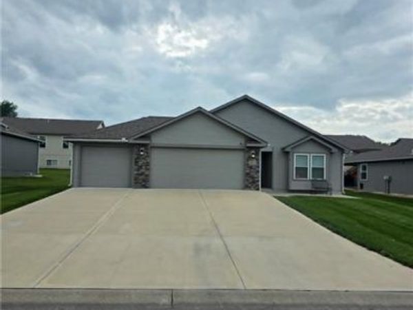 1812 N Crane Lane, Independence, MO 64058