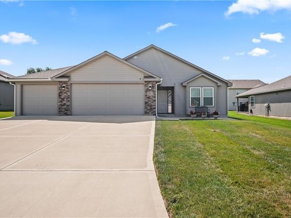 1812 N Crane Lane, Independence, MO 64058