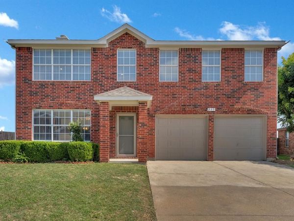 235 Yale Boulevard , Glenn Heights, TX 75154