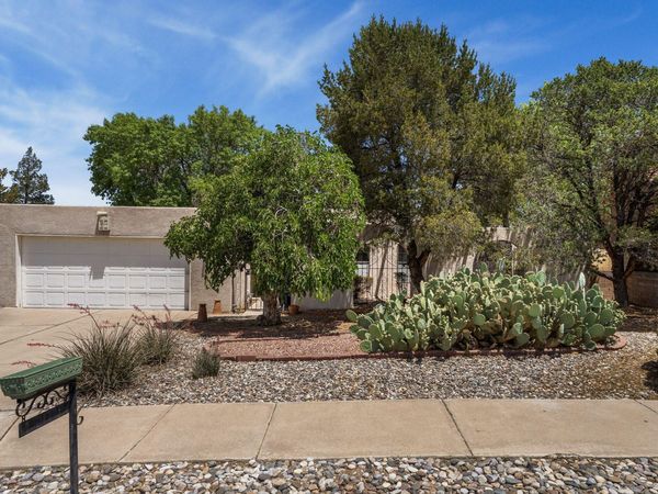 9909 Fostoria Road NE, Albuquerque, NM 87111