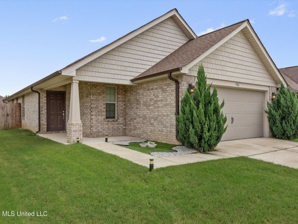 7916 Allen Glen Lane, Olive Branch, MS 38654