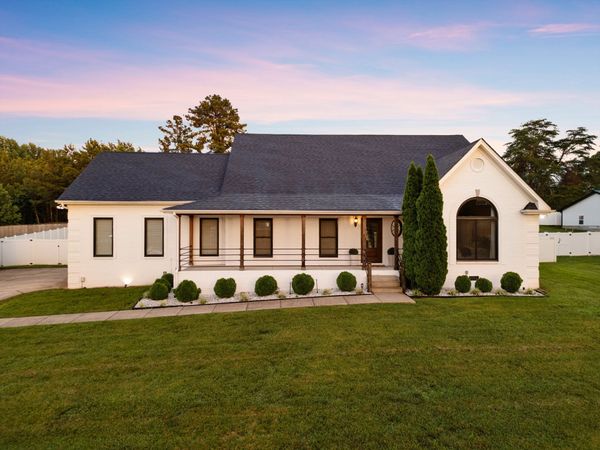 1033 Kacie Dr , Pleasant View, TN 37146