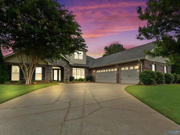 202 Pebble Creek Drive SW, Madison, AL 35756
