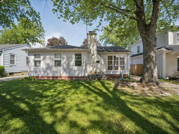 735 Prairie Avenue , Barrington, IL 60010