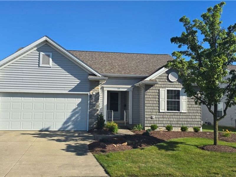 118 Gleneagle Drive, Elyria, OH 44035 Photo 1
