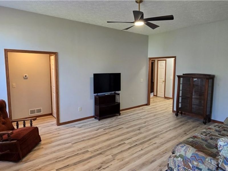118 Gleneagle Drive, Elyria, OH 44035 Photo 11