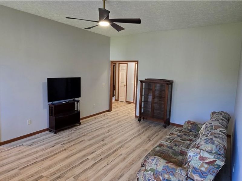 118 Gleneagle Drive, Elyria, OH 44035 Photo 3