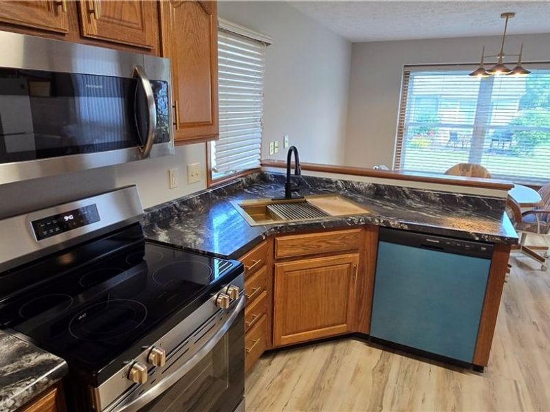 118 Gleneagle Drive, Elyria, OH 44035 Photo 7