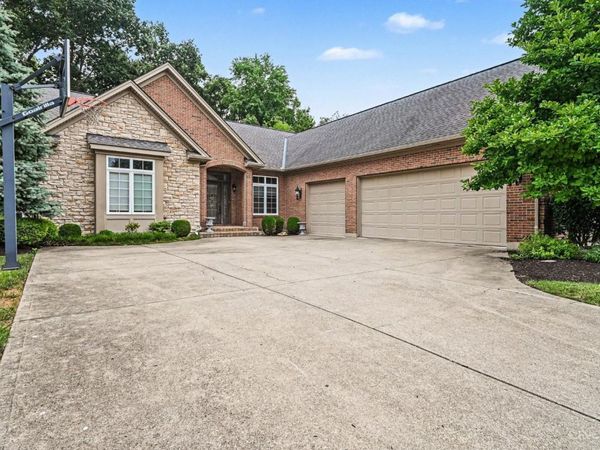 7860 Jolain Drive, Montgomery, OH 45242