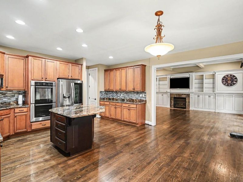 7860 Jolain Drive, Montgomery, OH 45242 Photo 8