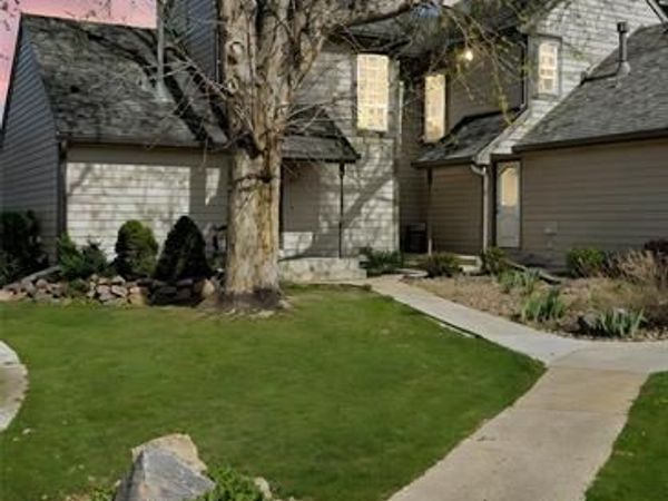 422 Cobblestone Drive, Colorado Springs, CO 80906