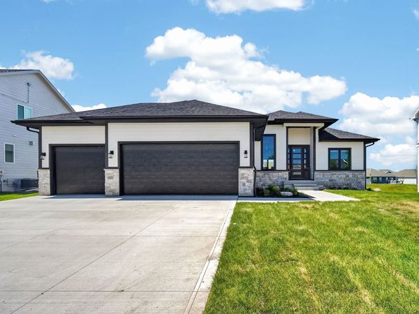 1005 Spruce Street, Waukee, IA 50263
