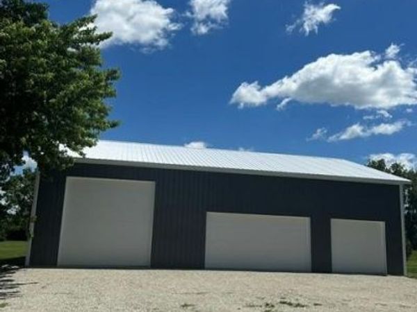 13803 County 14 , Spring Valley, MN 55975