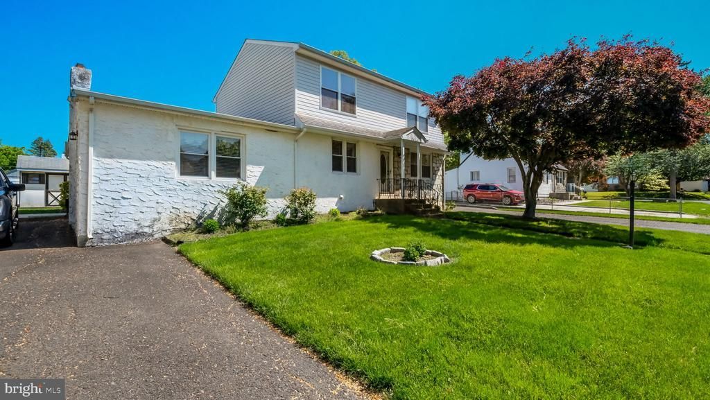1915 GRAND AVENUE, FEASTERVILLE TREVOSE, PA 19053
