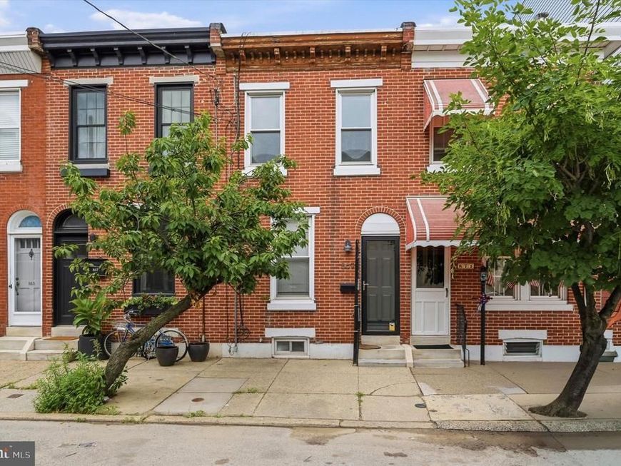869 Moyer Street, Philadelphia, PA 19125 Main Photo