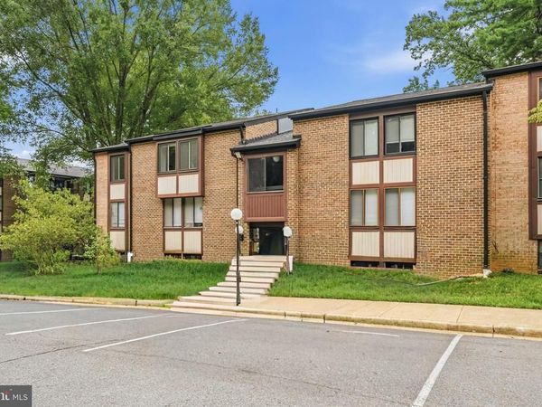 9715 KINGS CROWN COURT, Unit 201, FAIRFAX, VA 22031