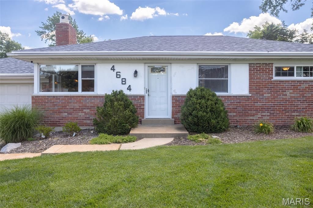 4684 Venarde Drive, Saint Louis, MO 63128 Main Photo