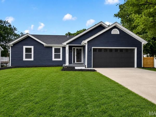 4594 Clearbrook Drive, St Charles, MO 63304