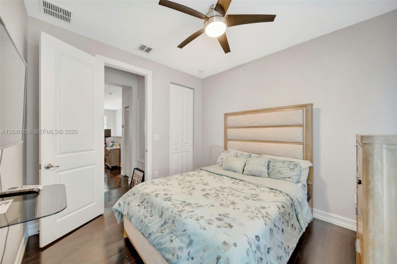 11355 SW 14th St , Pembroke Pines, FL 33025 Photo