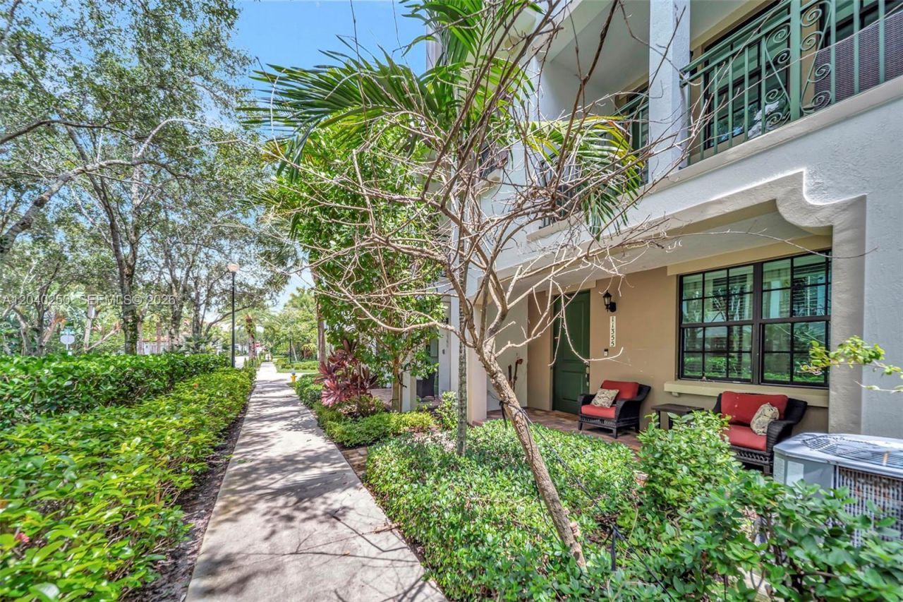 11355 SW 14th St , Pembroke Pines, FL 33025 Photo