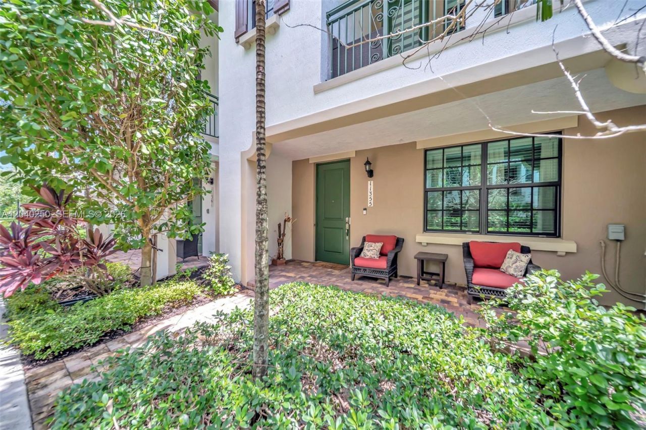 11355 SW 14th St , Pembroke Pines, FL 33025 Photo