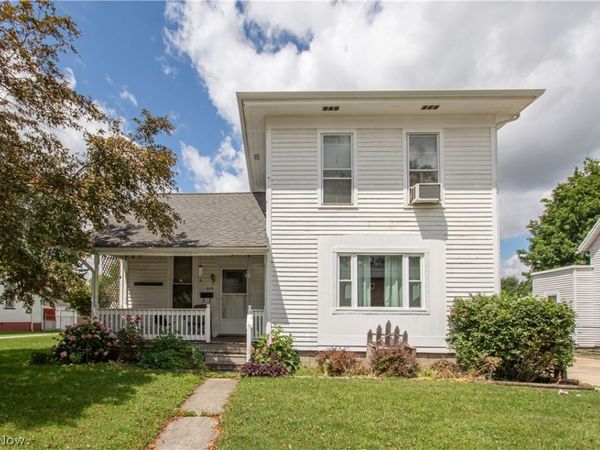 909 Maple Street , Bucyrus, OH 44820