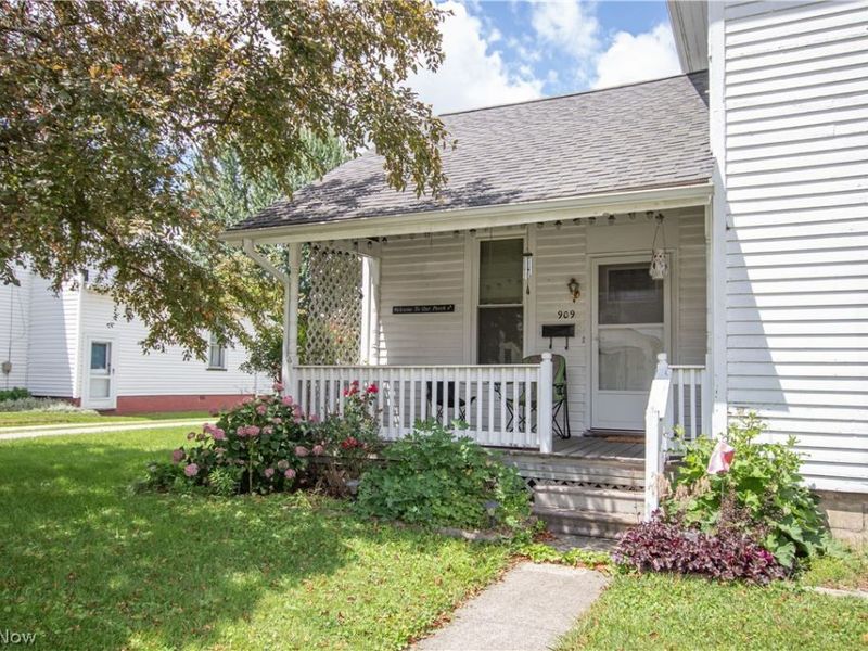 909 Maple Street, Bucyrus, OH 44820 Photo 4