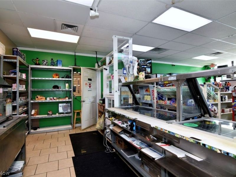 27075 Chardon, Richmond Heights, OH 44143 Photo 16