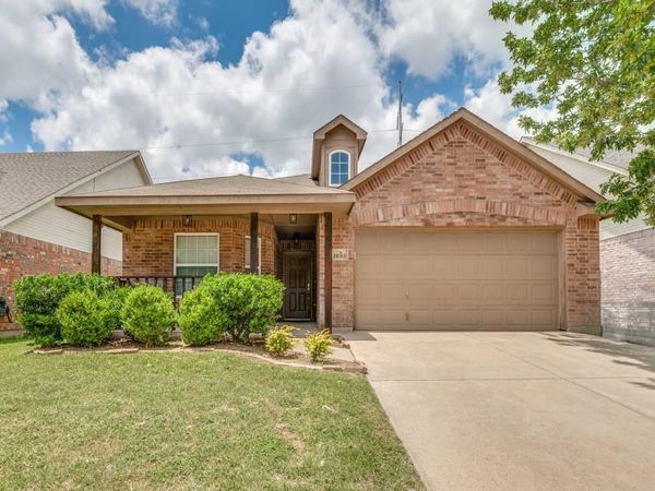 1655 Wildflower Drive, Waxahachie, TX 75165