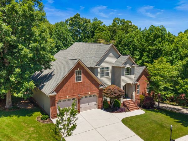 939 Brooke Stone Drive, Soddy Daisy, TN 37379