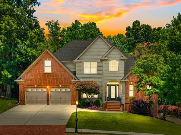 939 Brooke Stone Drive, Soddy Daisy, TN 37379