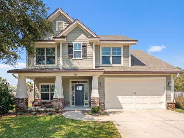 903 Tadpole Avenue, Niceville, FL 32578