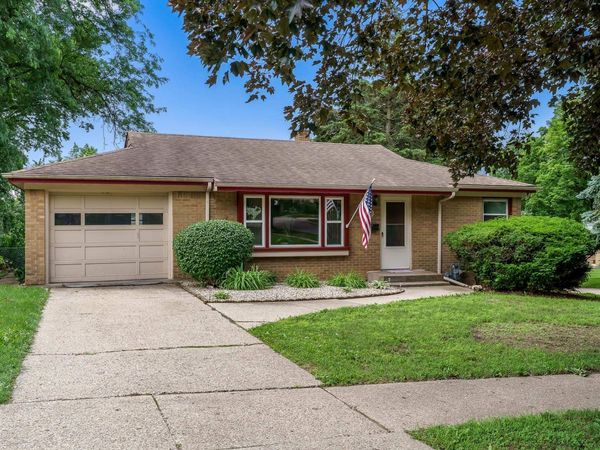 2703 19th Avenue, ROCKFORD, IL 61108